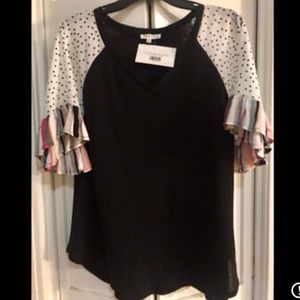 NWT’s Main Strip black waffle knit top